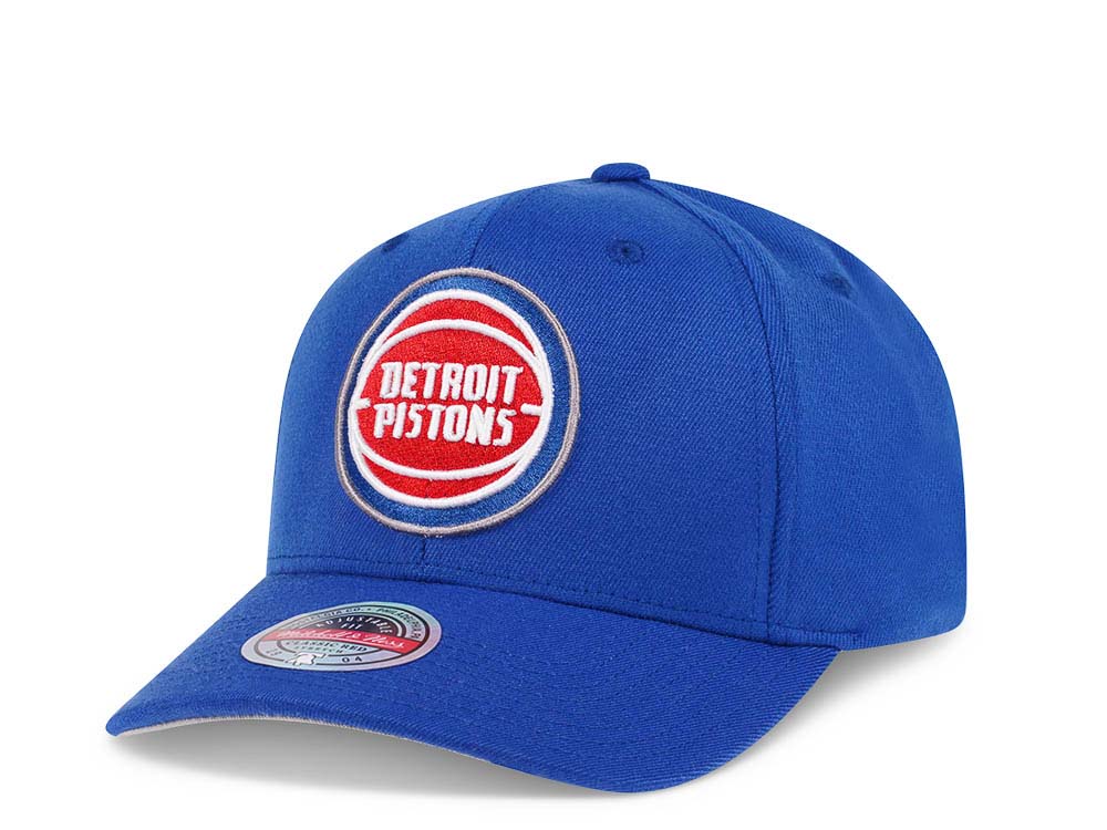 Mitchell & Ness Detroit Pistons Team Ground Red Line Flex Snapback Cap